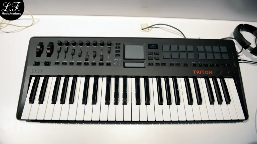 Korg Triton